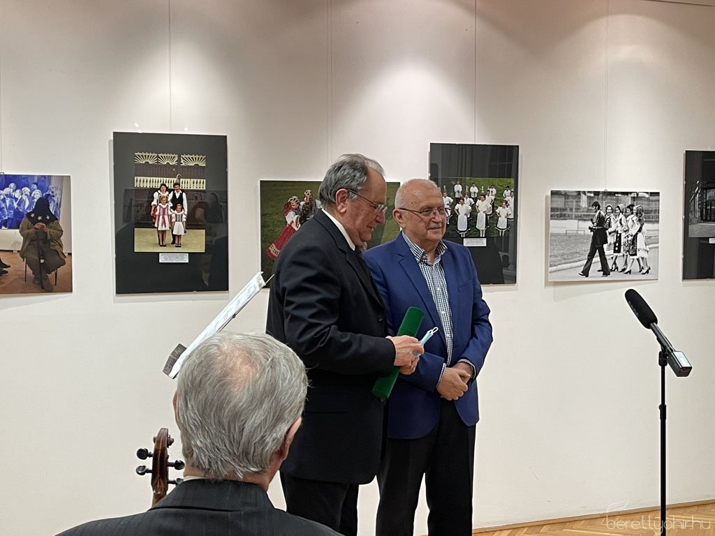 Tóth István jubileumi fotóliállítása 30